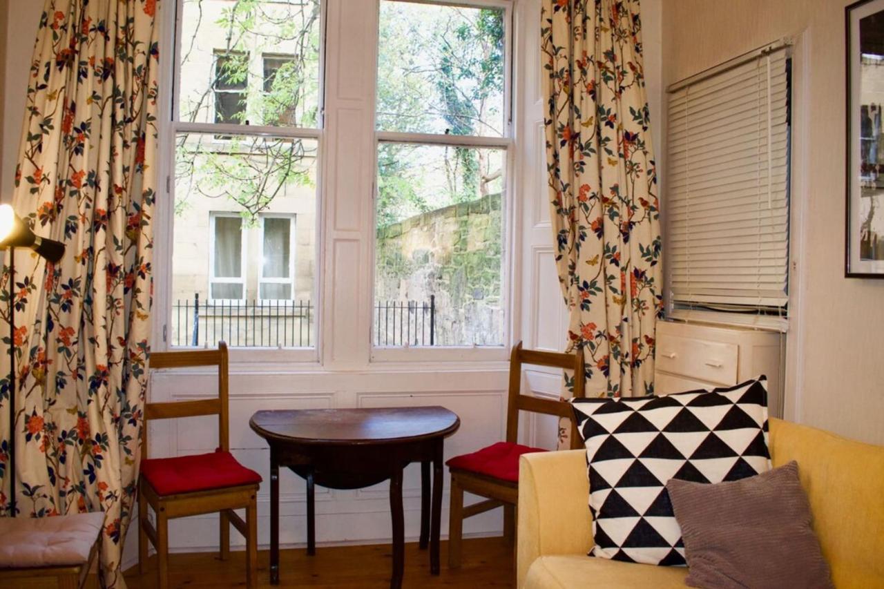 Central 3 Bedroom Next To Leafy Meadows Édimbourg Extérieur photo